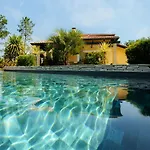 Avec Piscine 24 Couchages Villa *